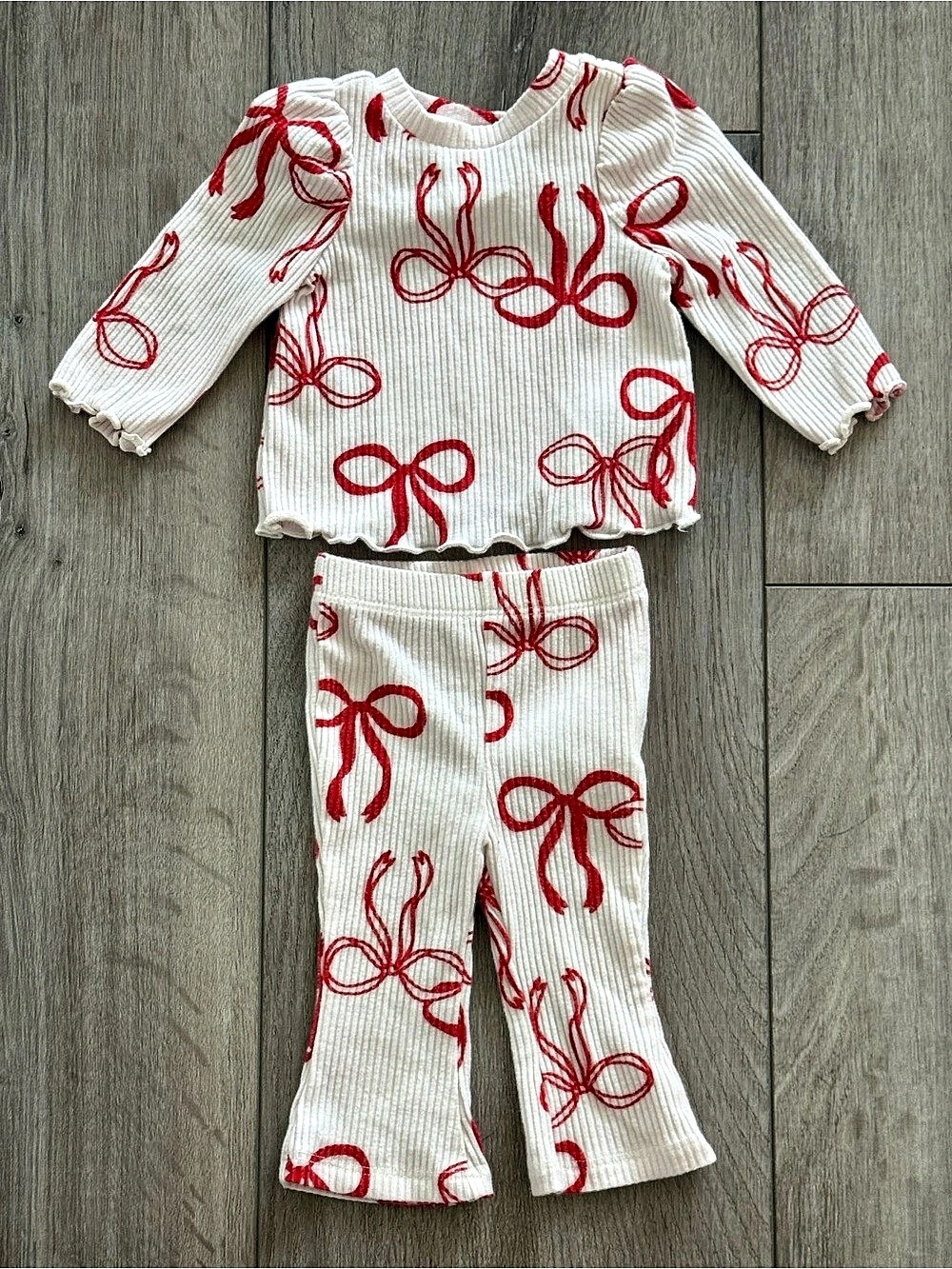 Cat & Jack 2-Piece Newborn Ribbed Bow Print Long Sleeve Top & Pants Set